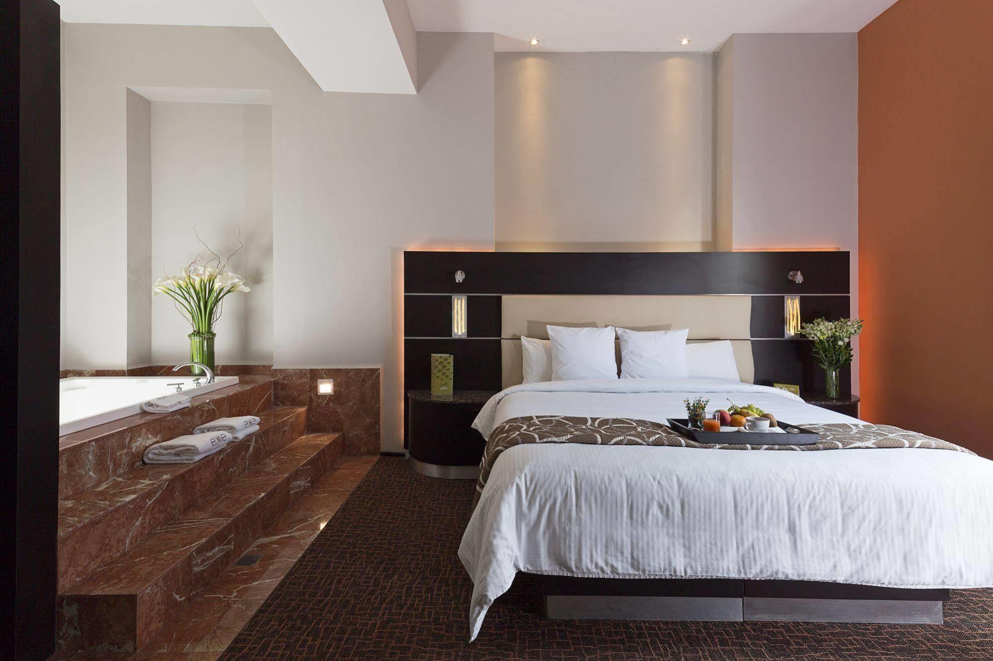 Exe Cities Reforma Hotel 4*