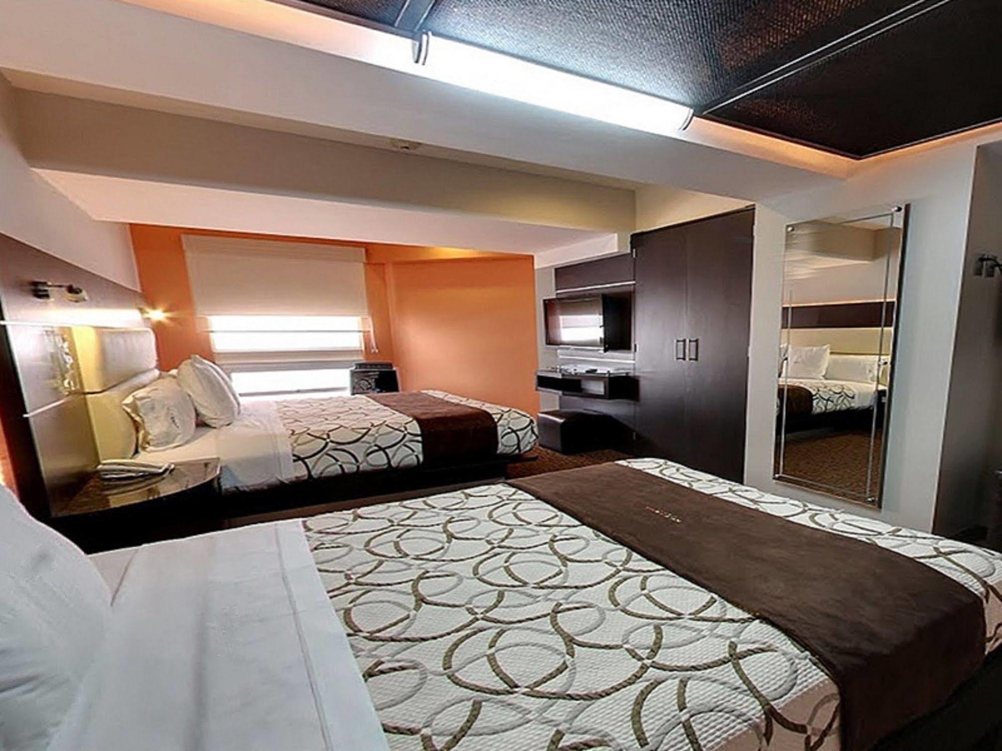 Exe Cities Reforma 4*