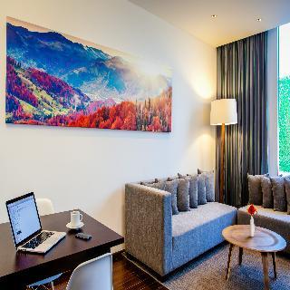 Hotel Fiesta Plaza Aeropuerto 4*