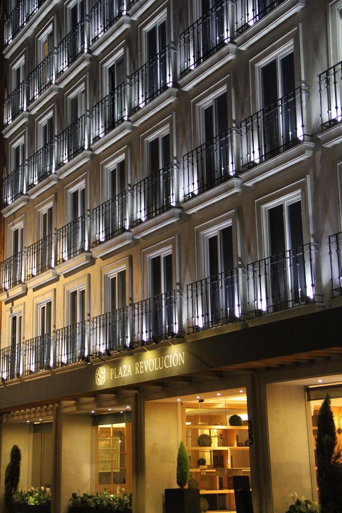 Plaza Revolución 4*