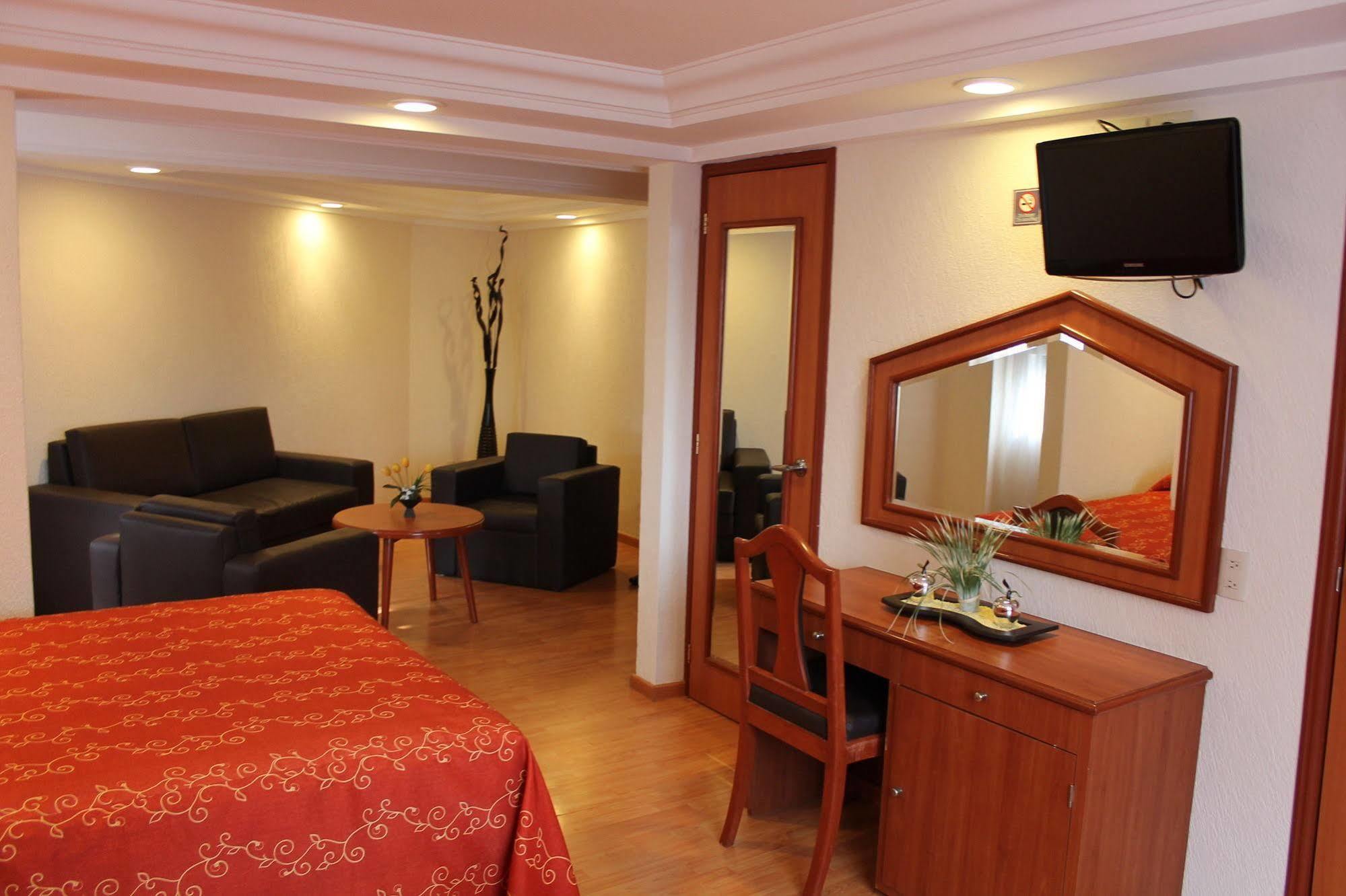 Premier Hotel 3*