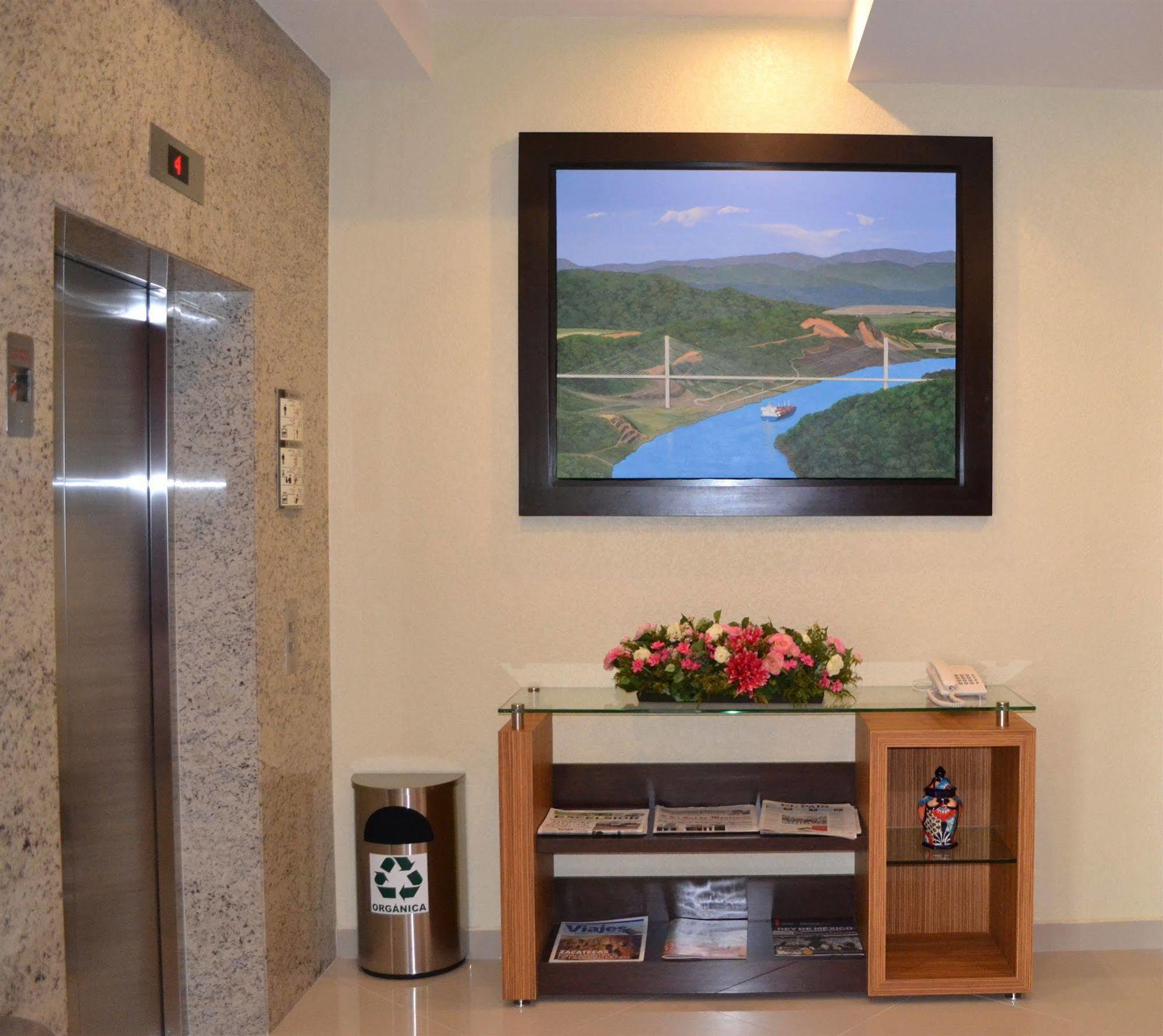 Hotel & Panama 4*
