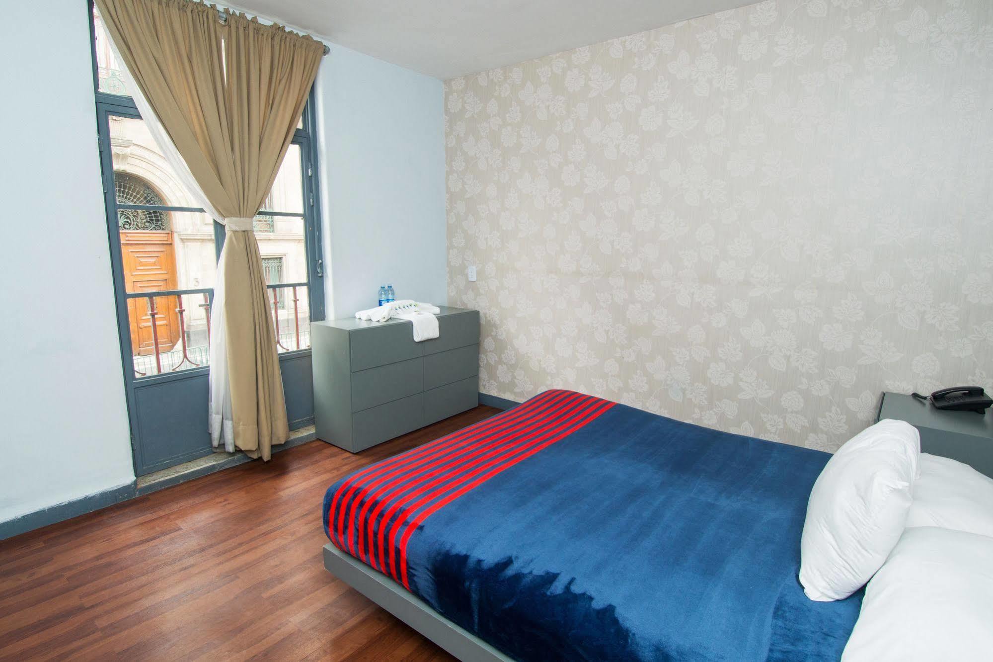 Amigo Zocalo Hotel 3*