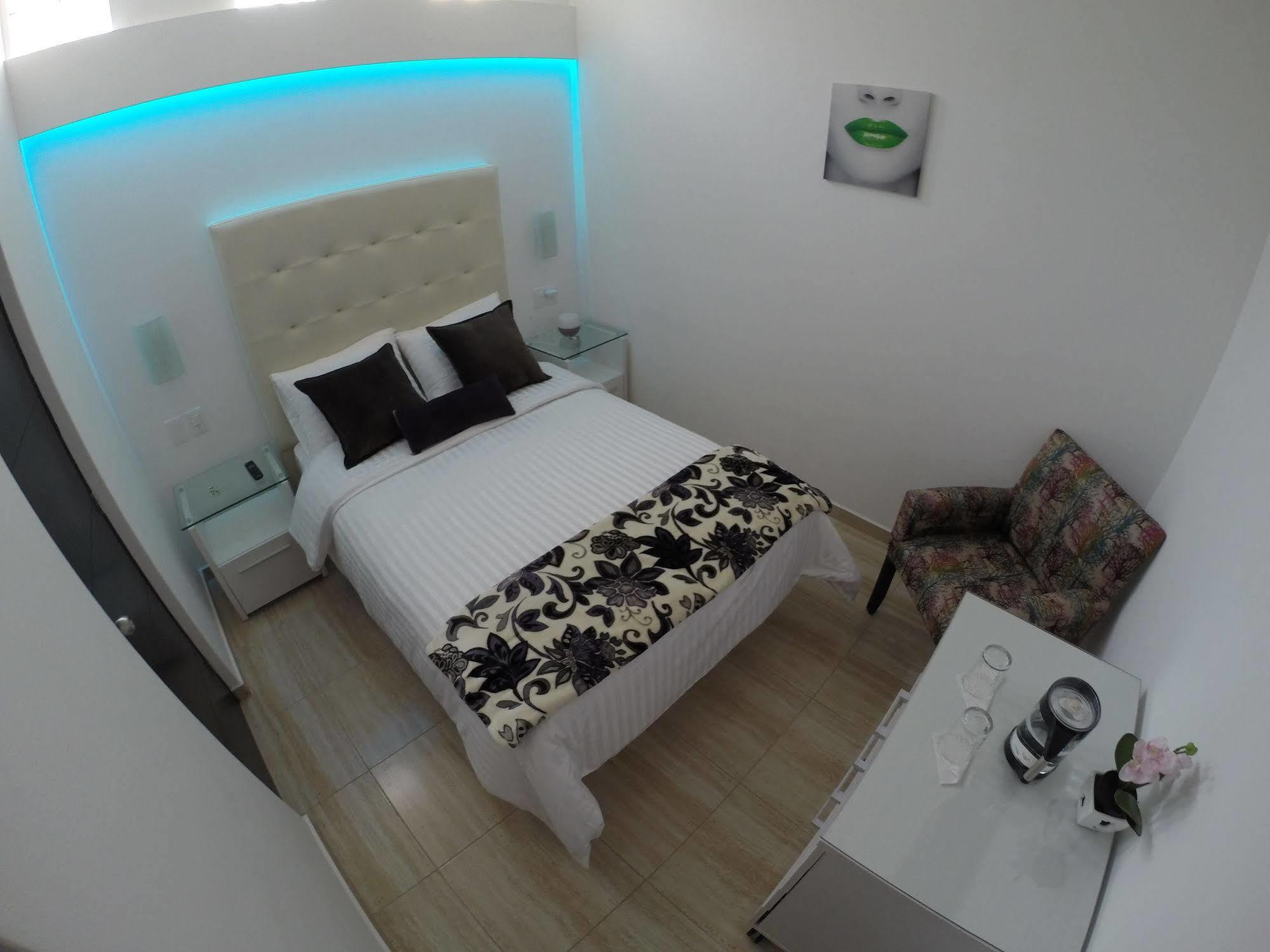 Hotel Condesa 185