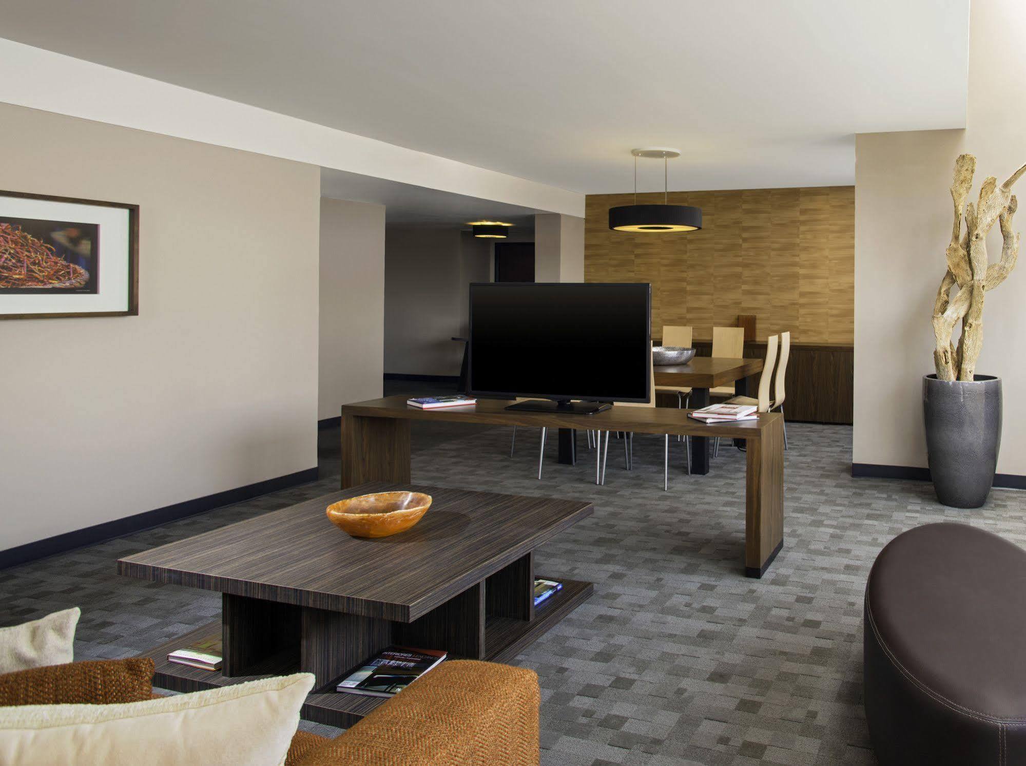 Sheraton Santa Fe 5*