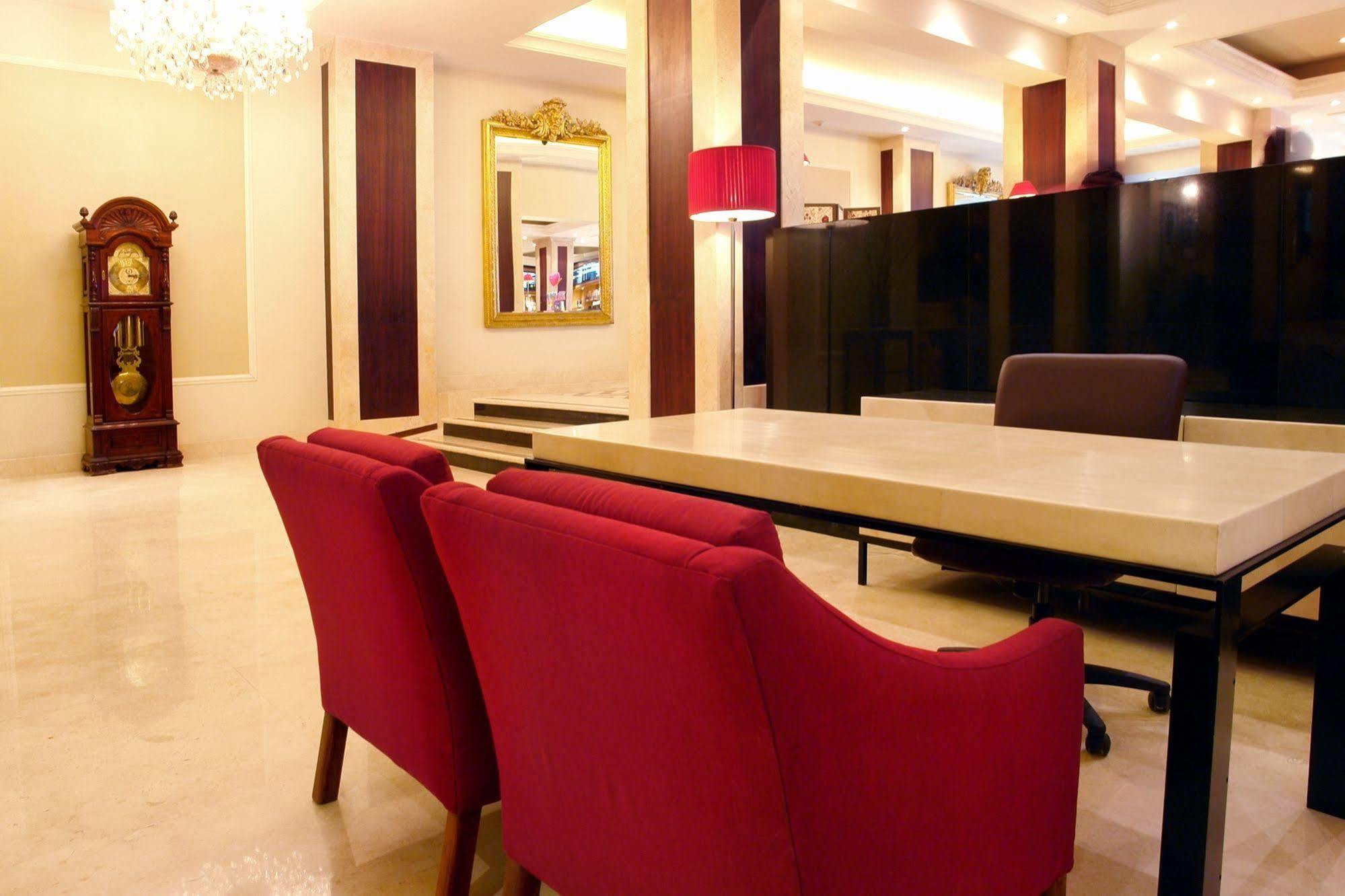 Emporio Reforma Hotel