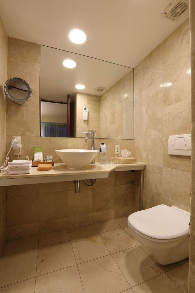 Emporio Reforma 5*