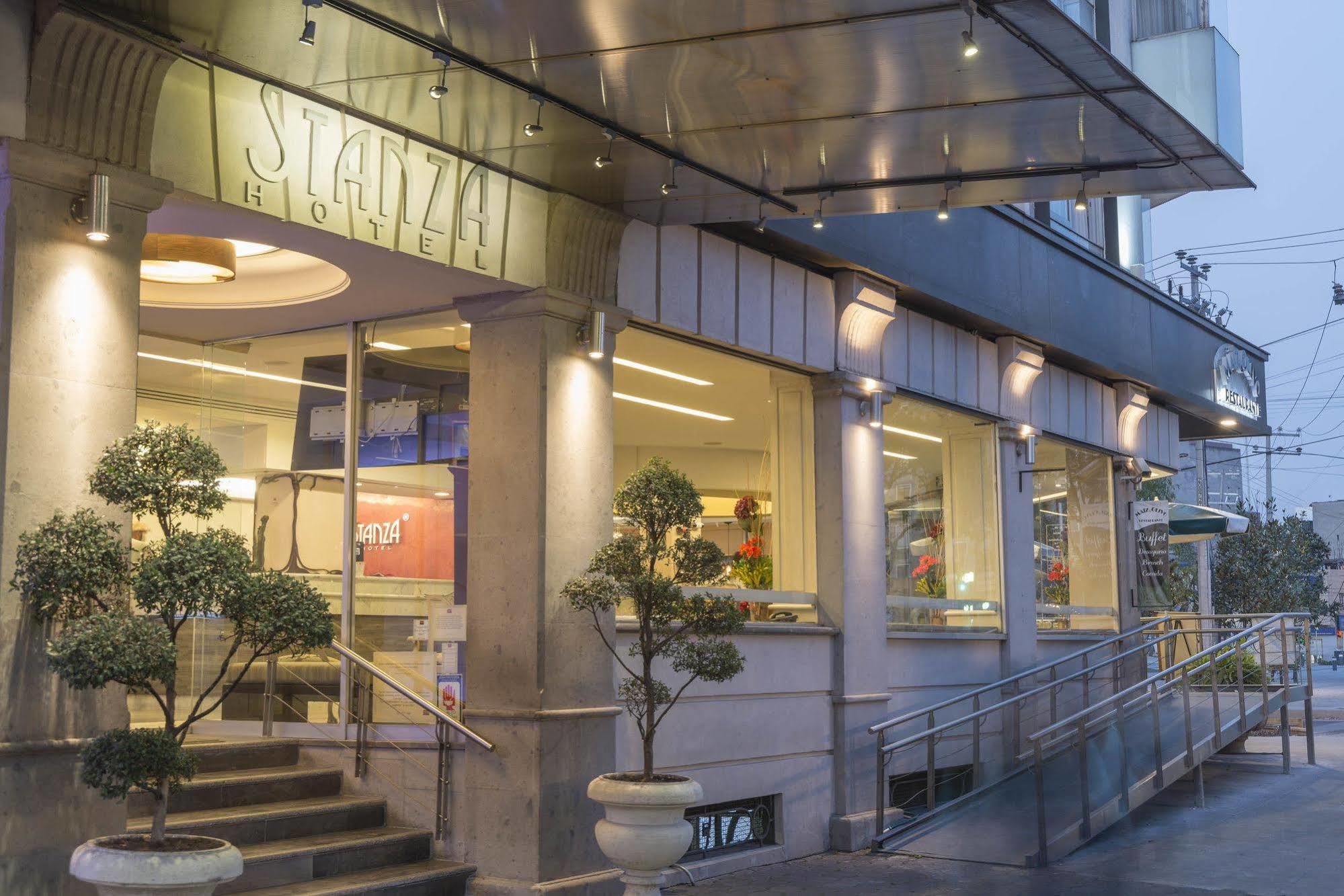 Hotel Stanza 4*