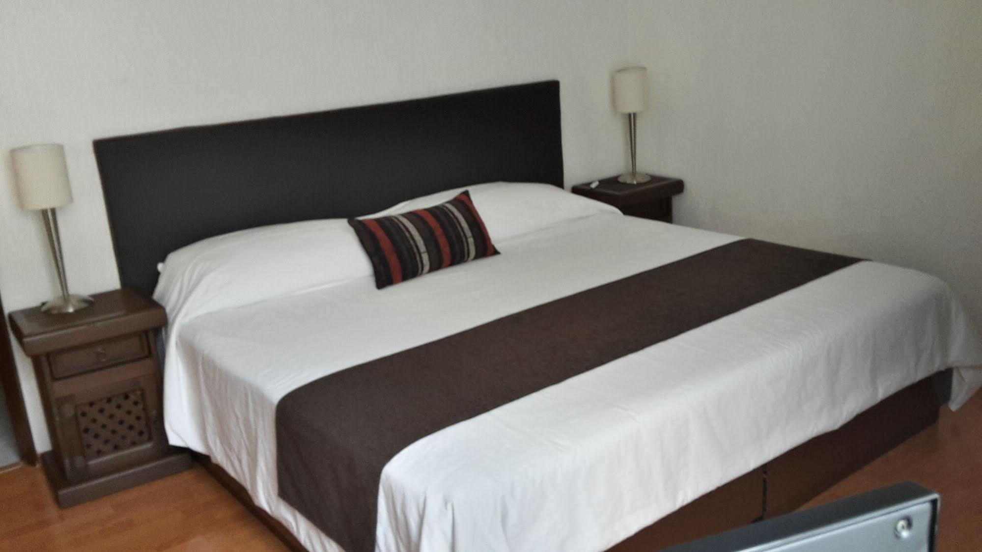 Grupo Kings Suites - Horacio 1525 3*