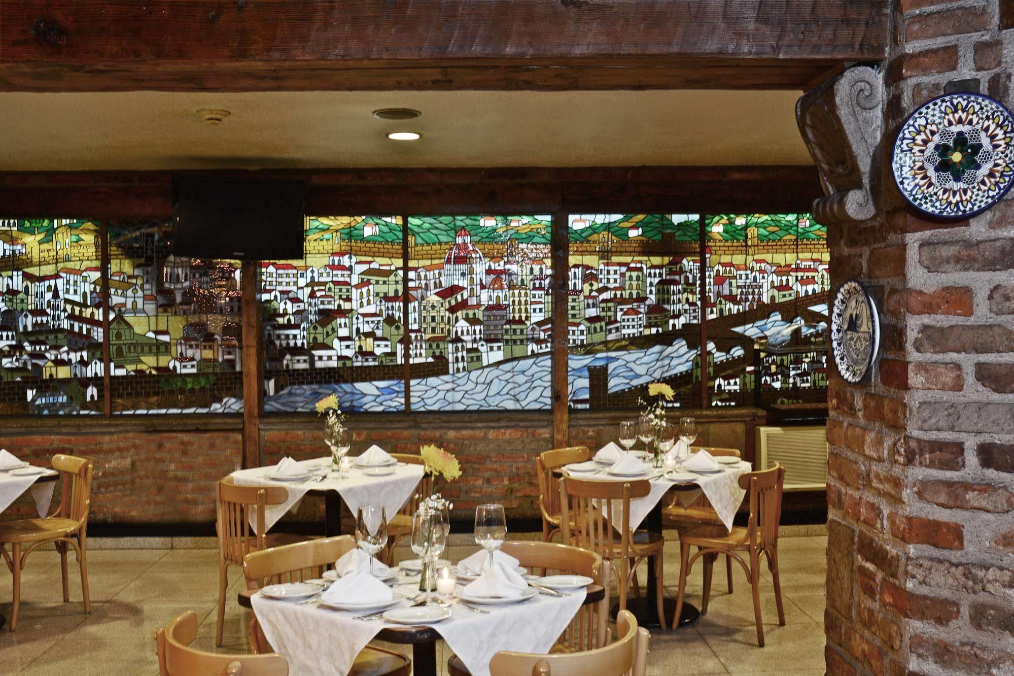 Pf Hotel 4*