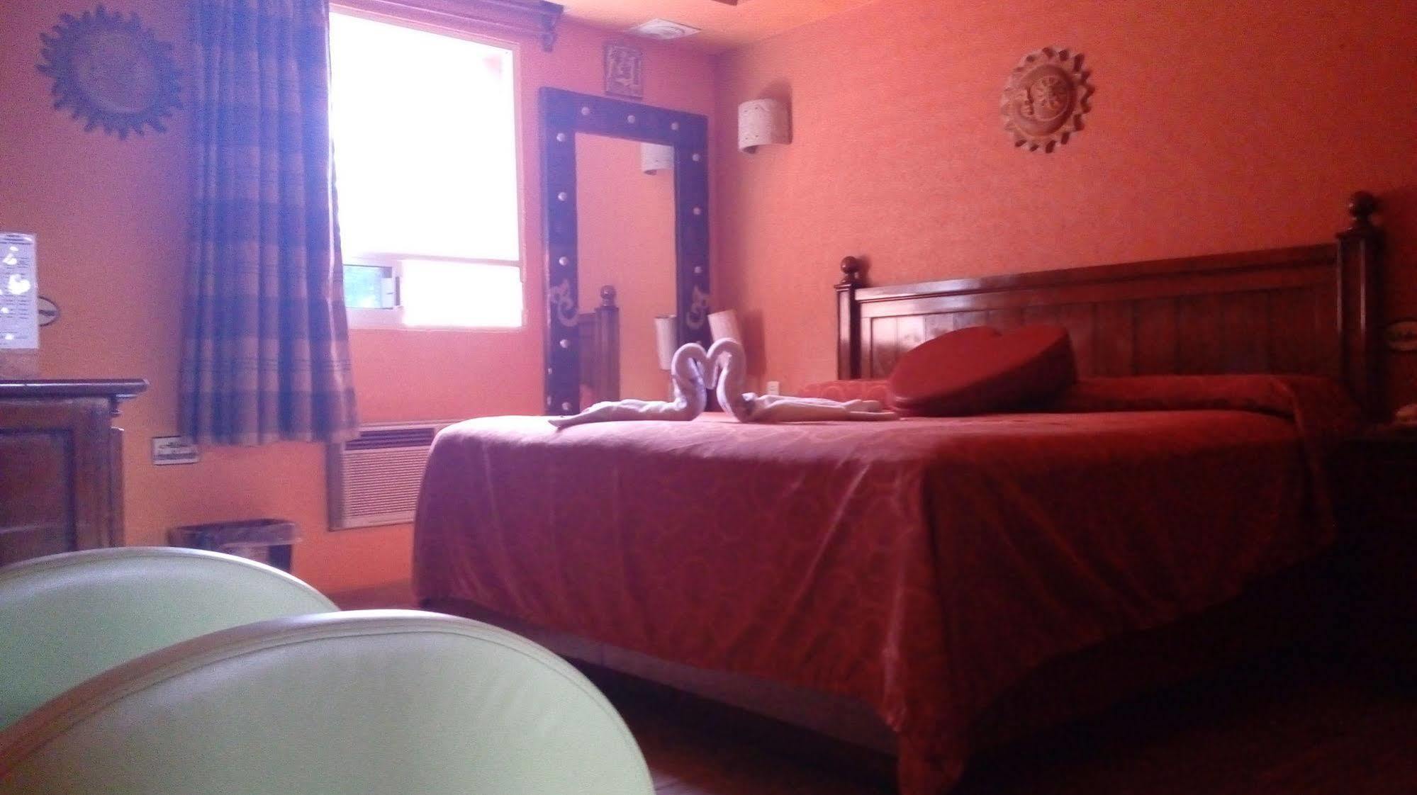 Real Azteca Hotel 3*