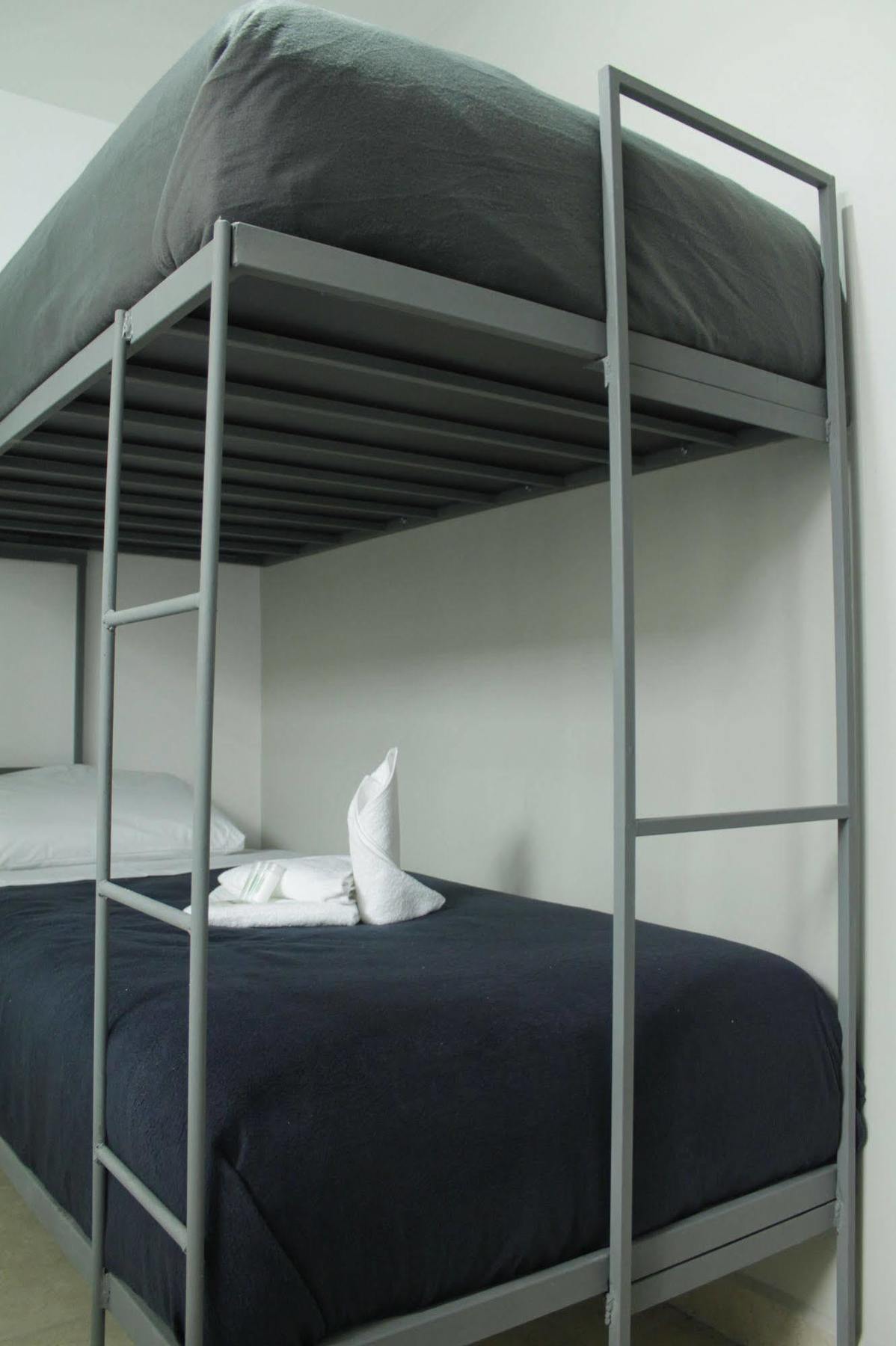 Be Condesa Inn