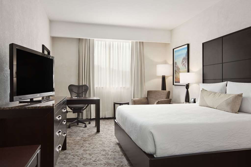 Hilton Garden Santa Fe Mexico City