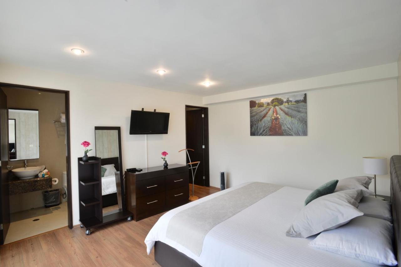 Apartahotel Suites Cicerón