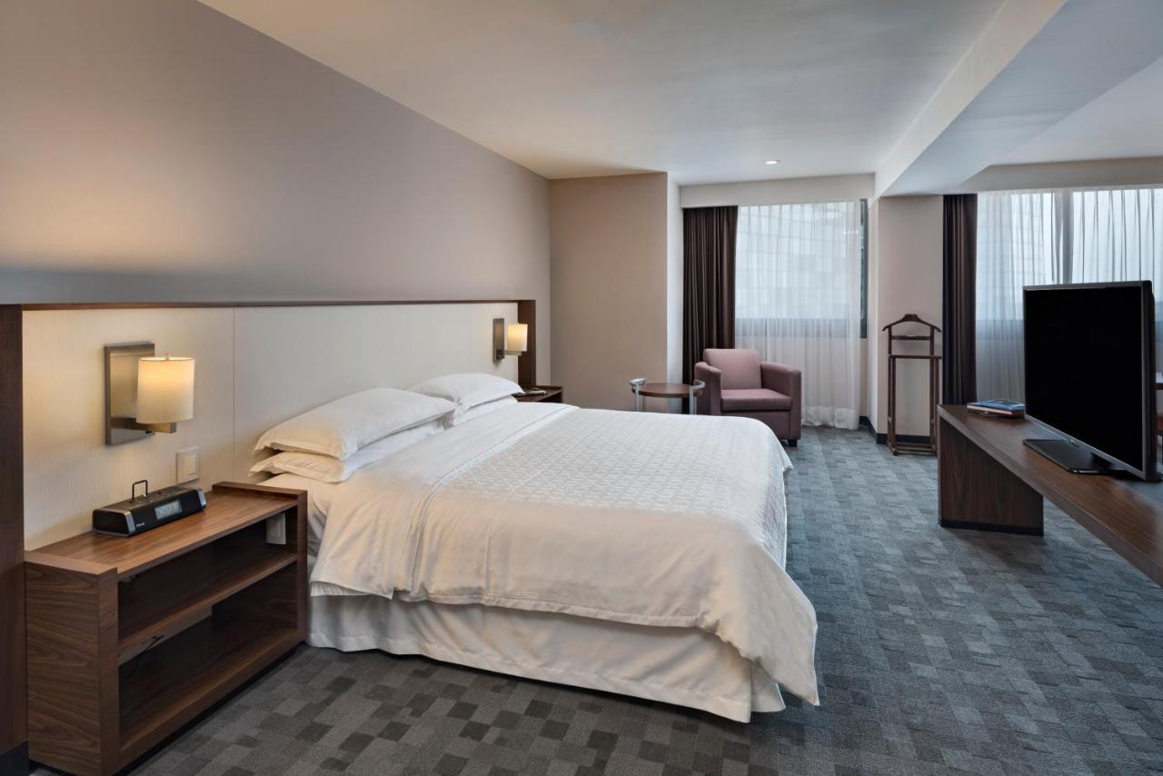 Sheraton Santa Fe 5* Mexico City