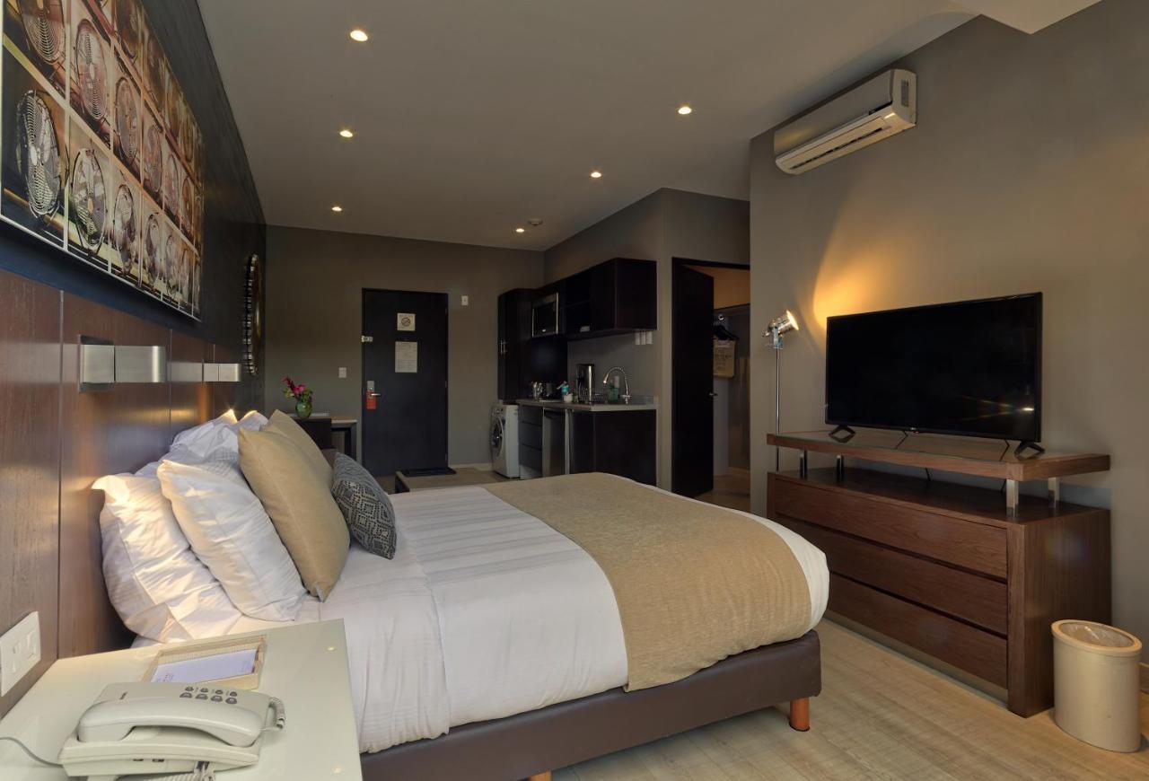 Ventura & Interlomas Hotel