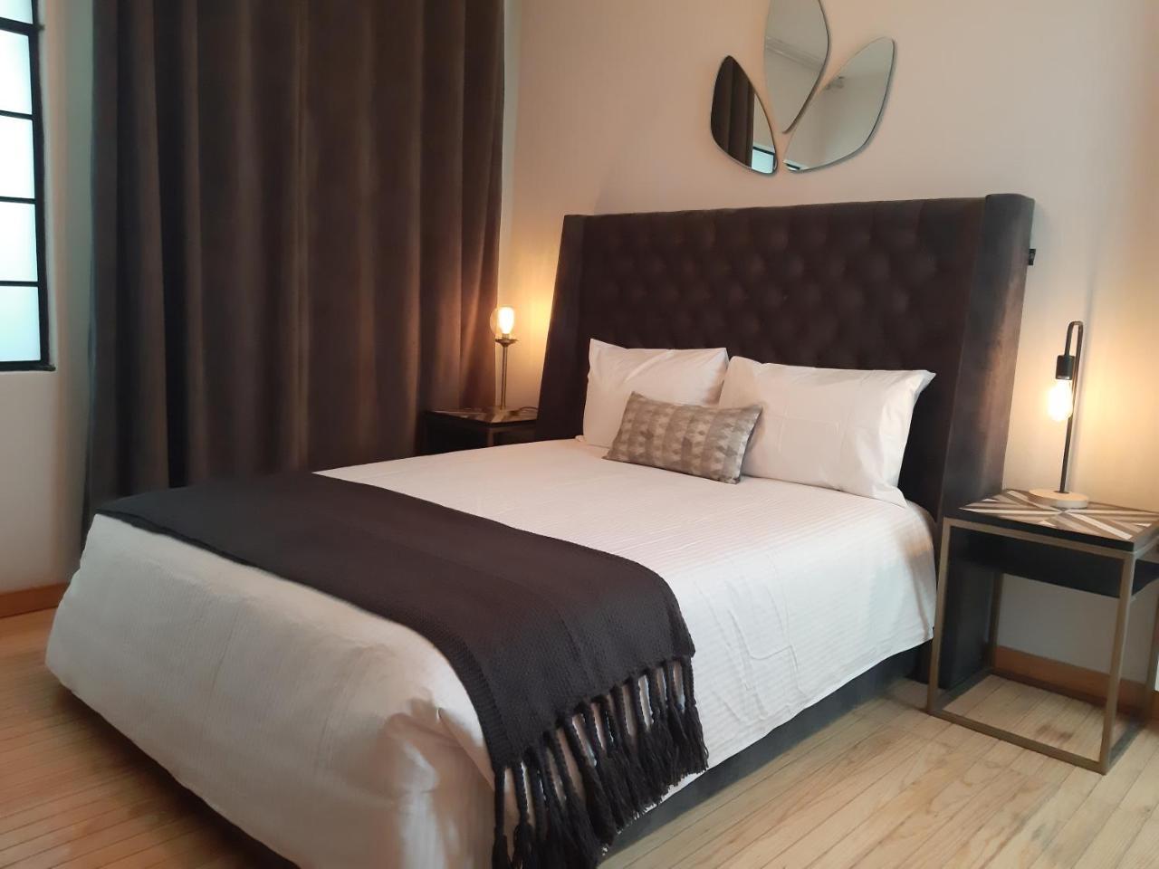 Alcazar Inn 2*