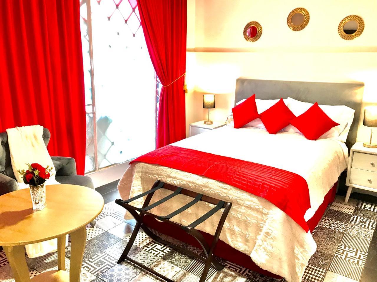 Hotel Mariana Allure Boutique Napoles 3*