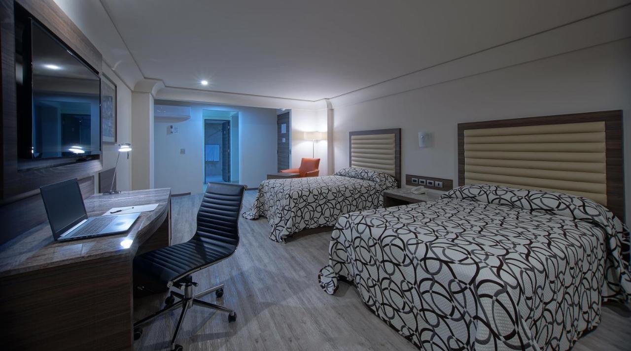 Econo Express Hotel 3*