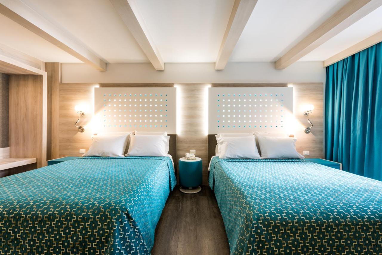Casa Blanca 4*