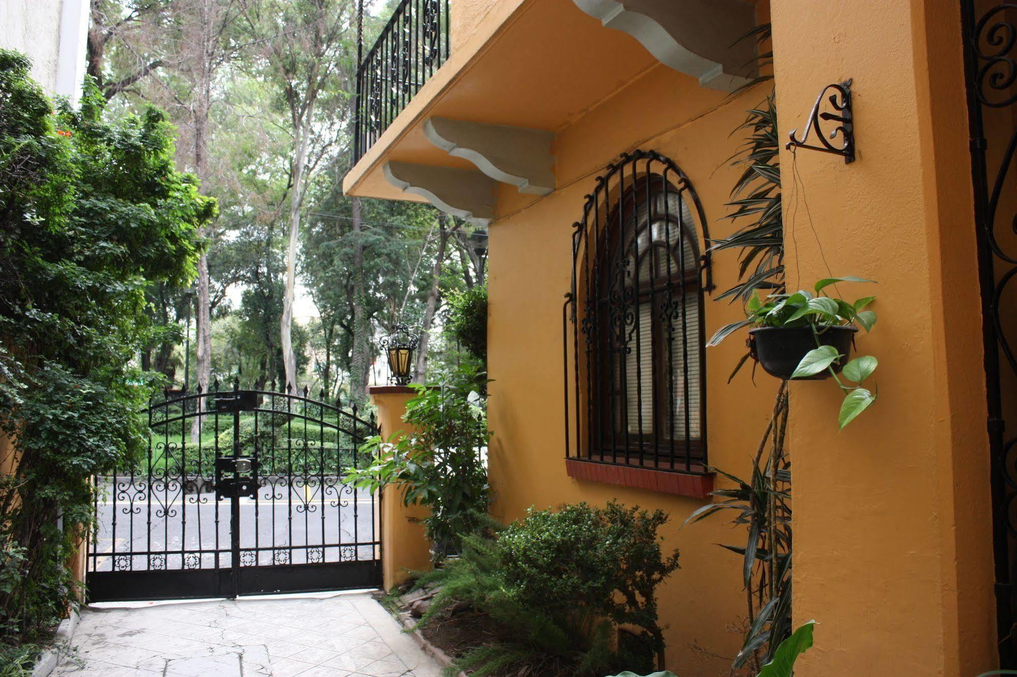 La Querencia Df Bed and breakfast 2*