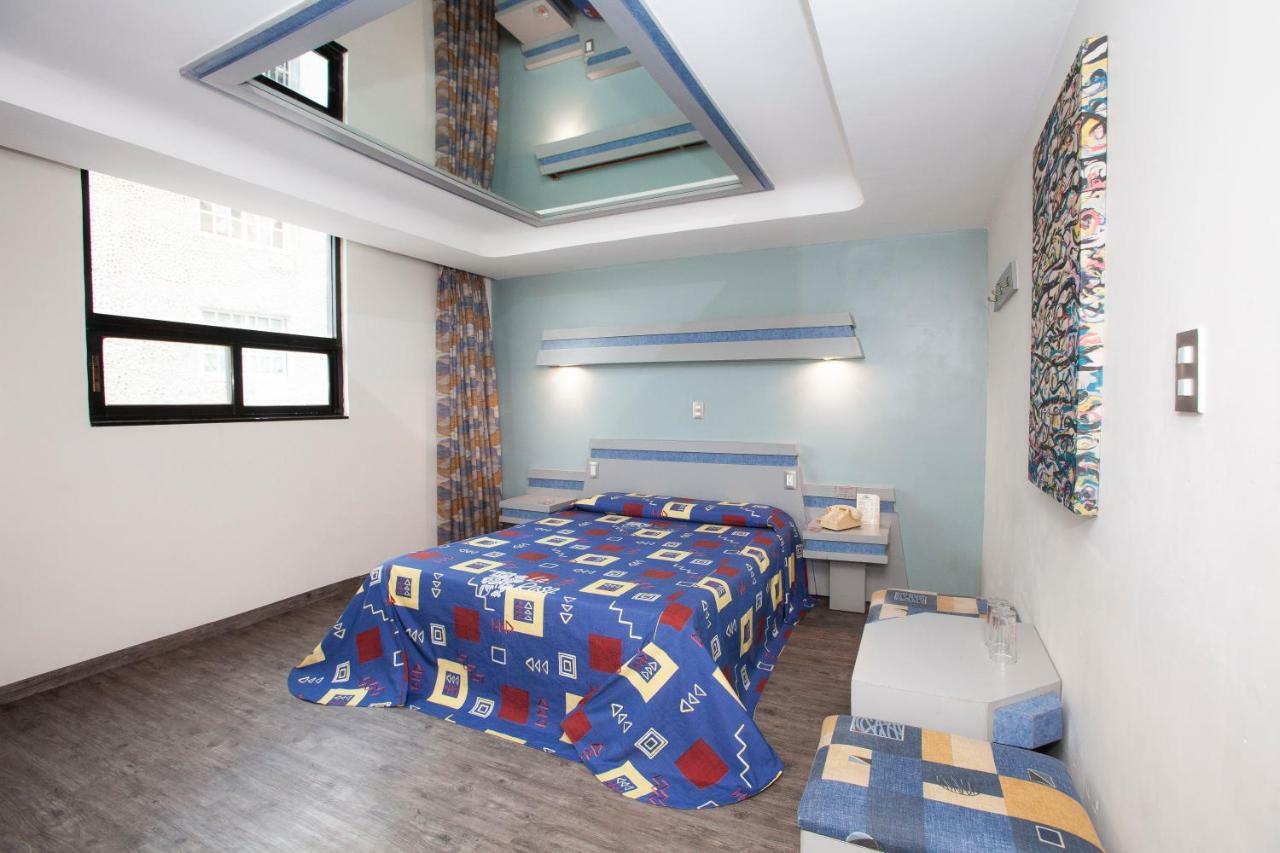 Hotel La Rosa - Sólo Adultos 2*