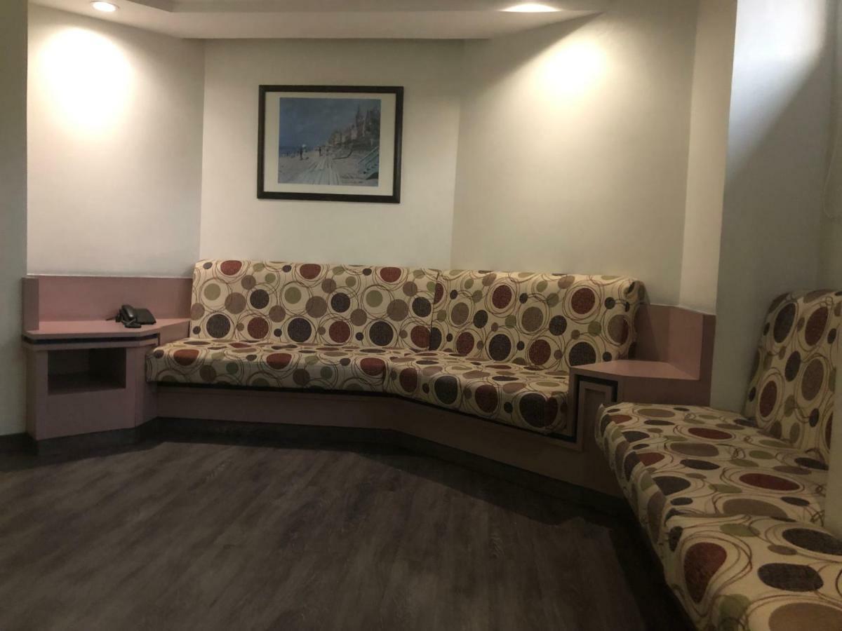 Guadalajara Hotel 2*