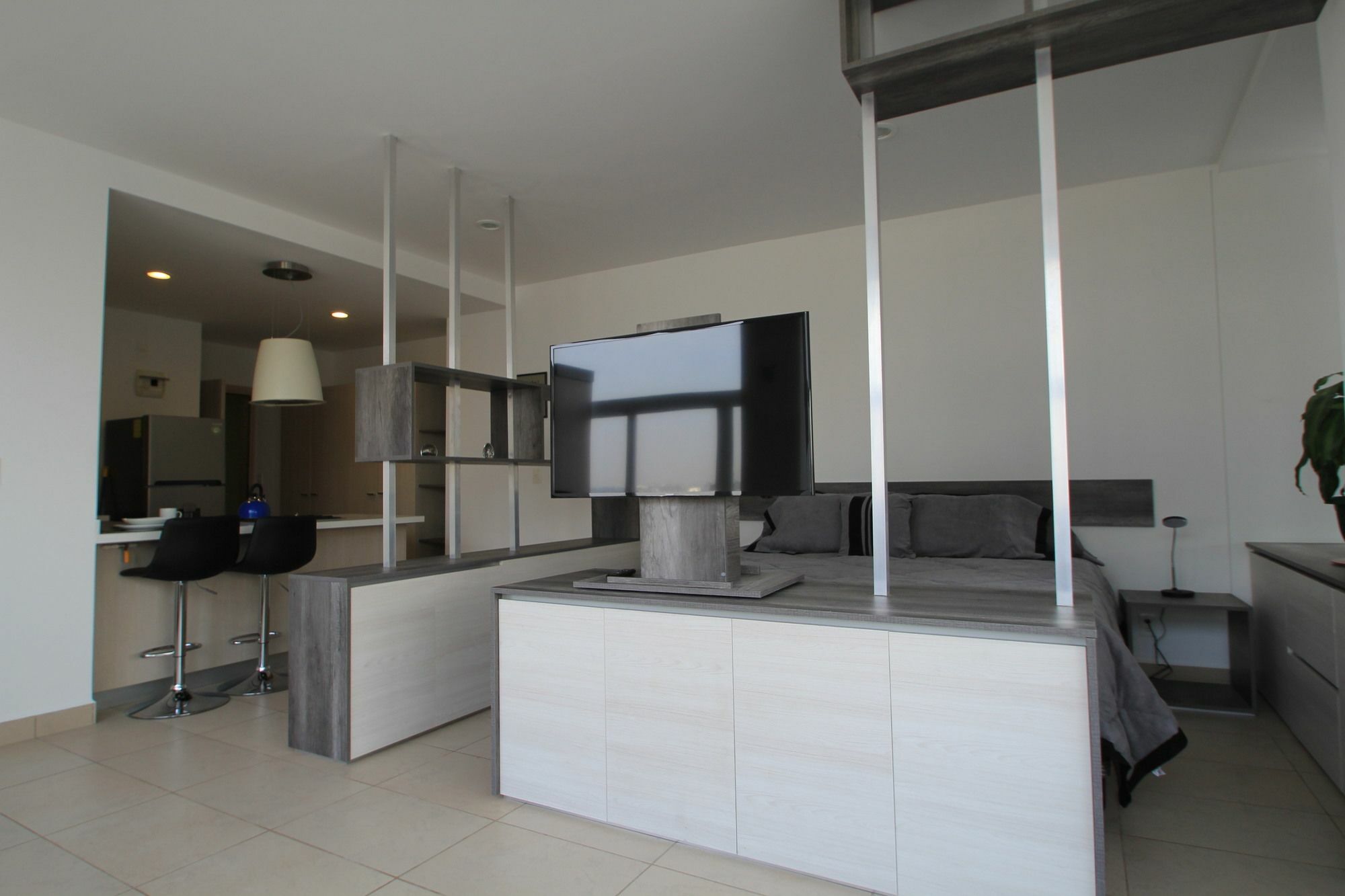 Boutique Downtown 1506 *