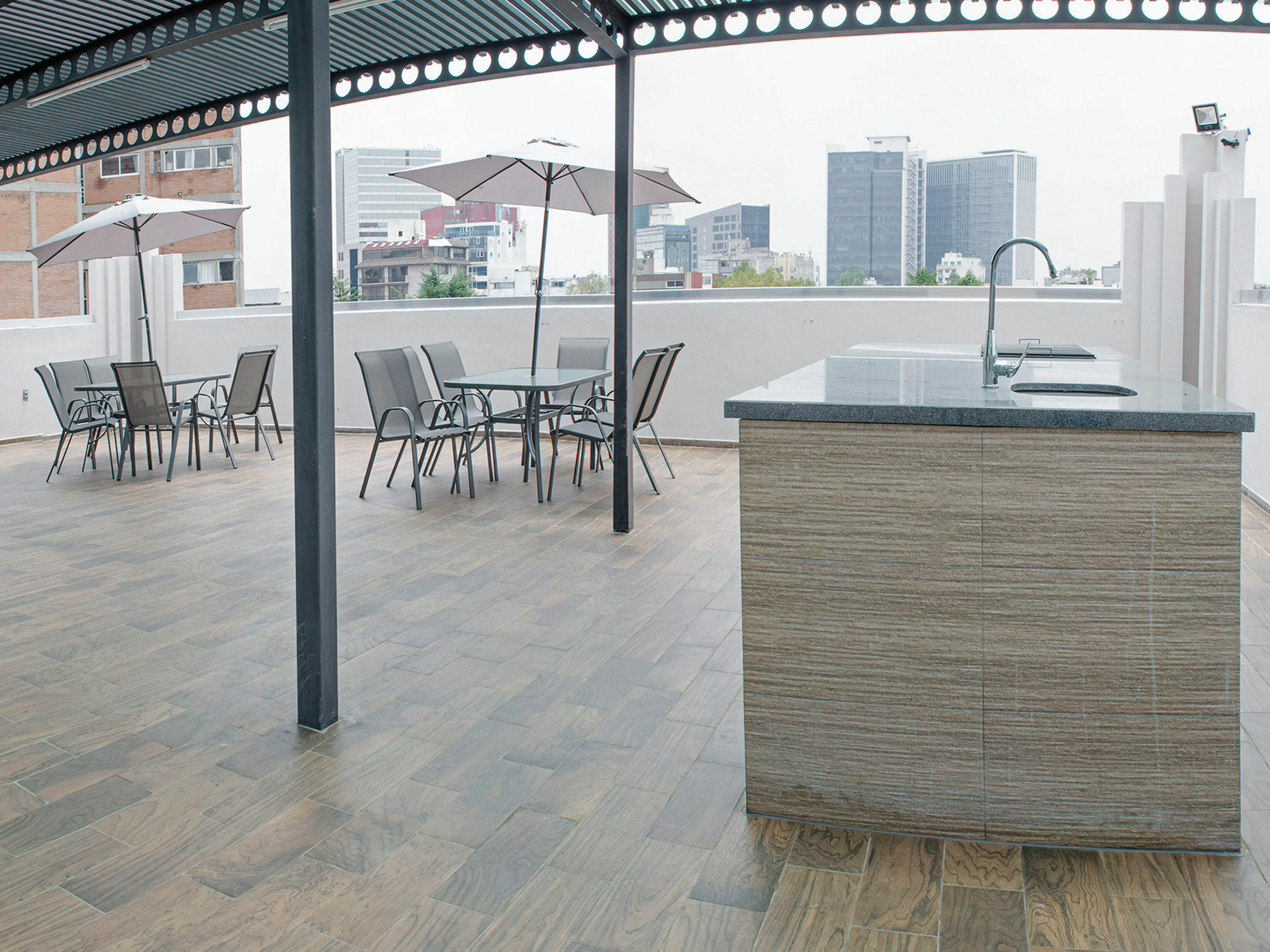 Jtowers Hotel 4*