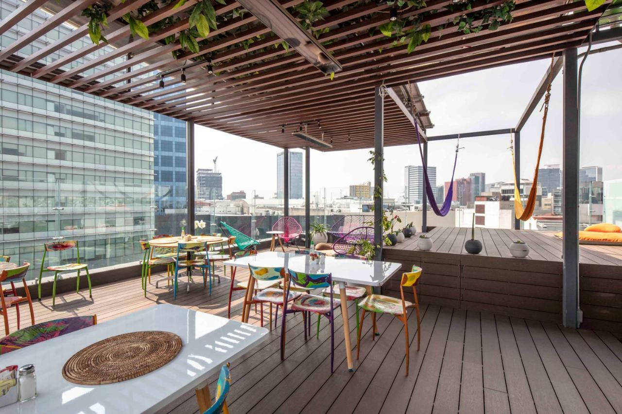Apartahotel Flowsuites Wtc 4*