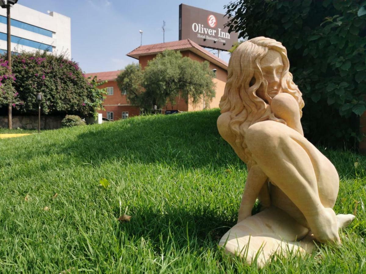 Oliver - Tlalnepantla 3*