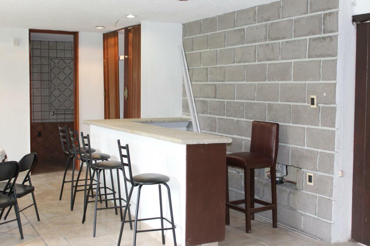 Echegaray Casa Con Enorme Jardin