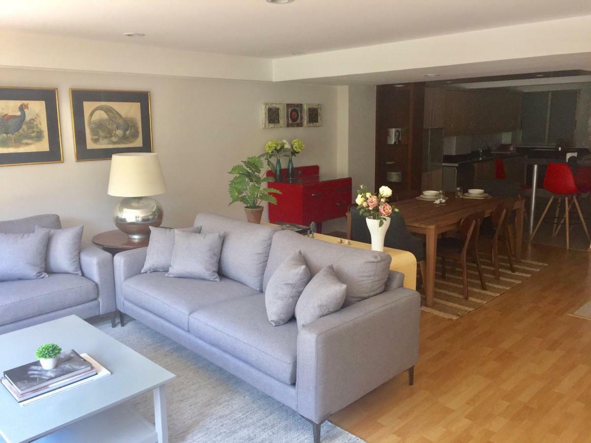 Location In Apartamento *