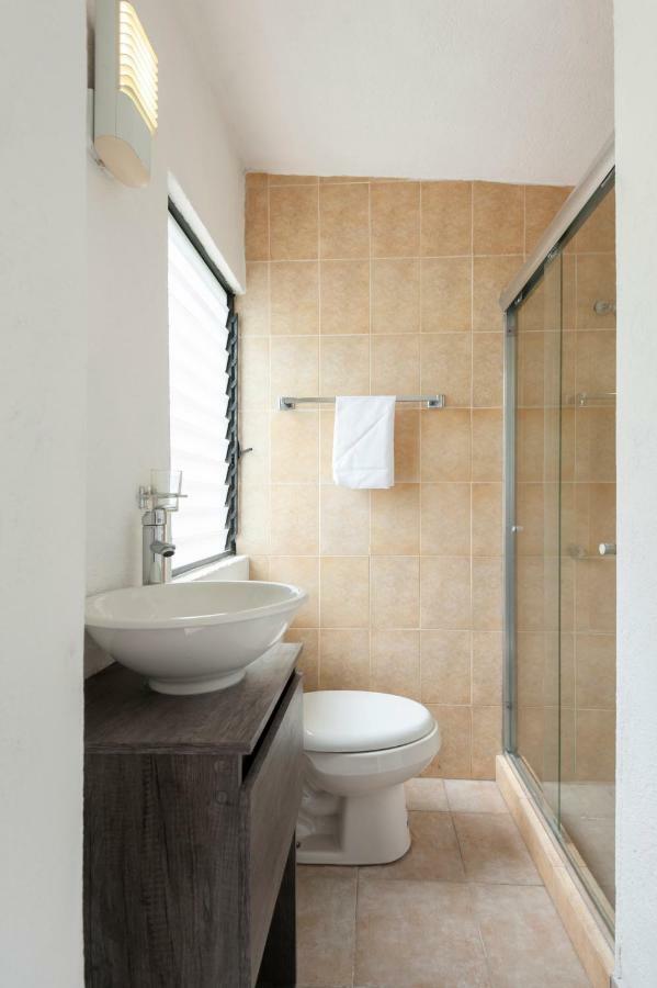 Cuarto En Lomas * Mexico City