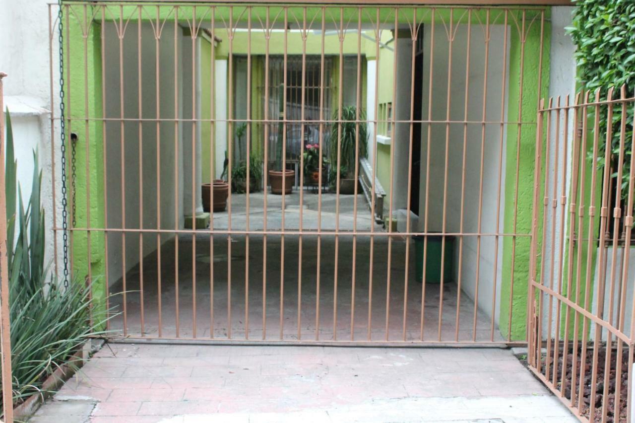 Casa Vieja. *