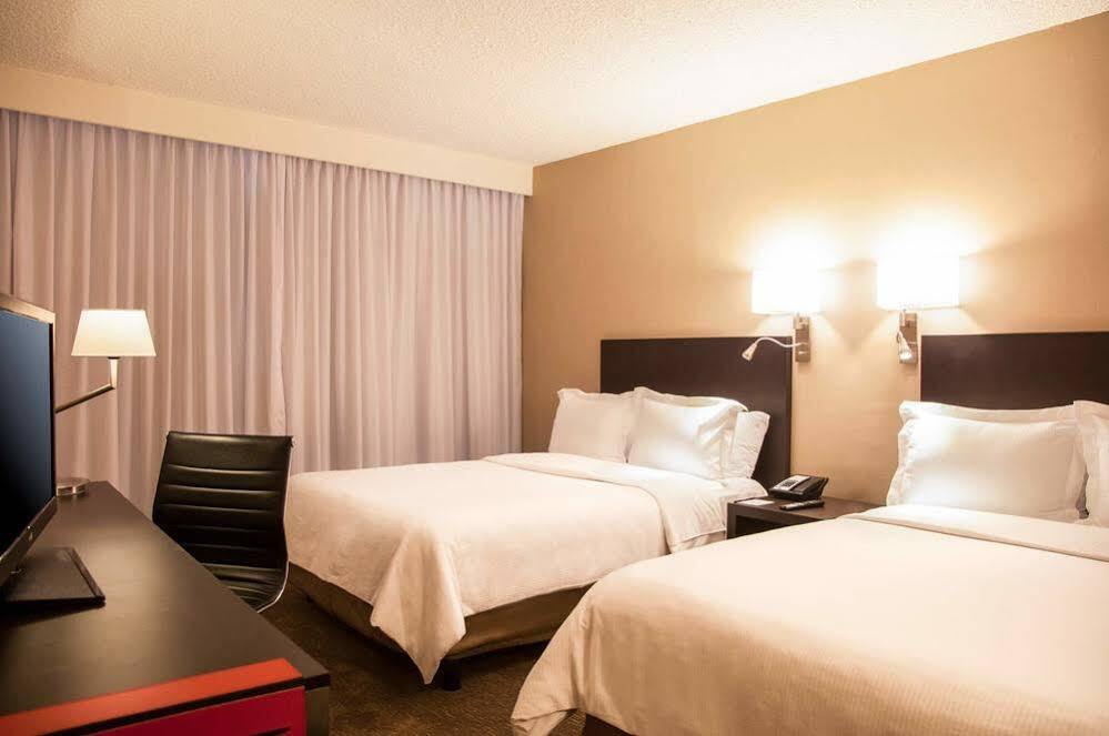 Hotel Fiesta Aeropuerto Cd 3*