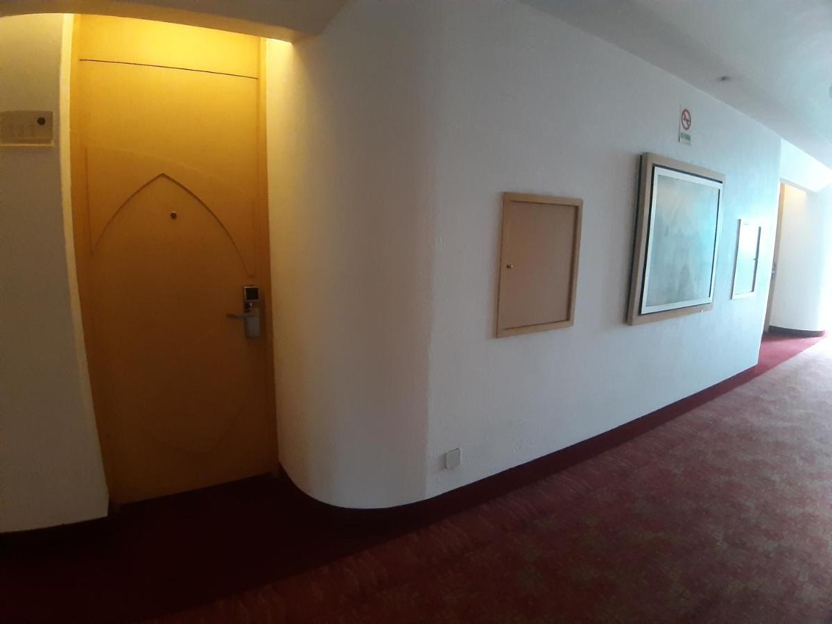 Auto Legaria Hotel