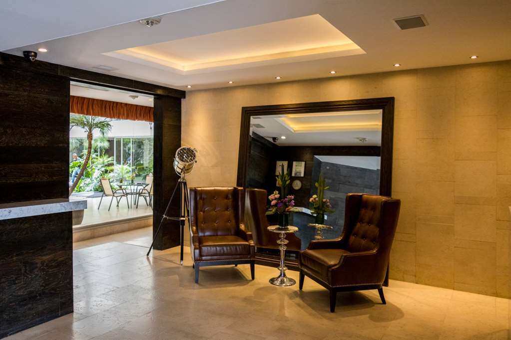 Ventura & Interlomas Hotel