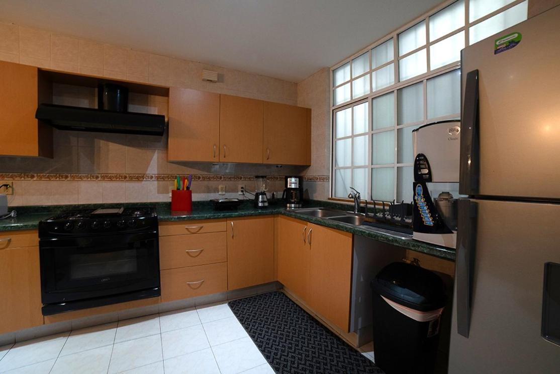 Caravansaro Goldsmith 212 Polanco * Cidade do México