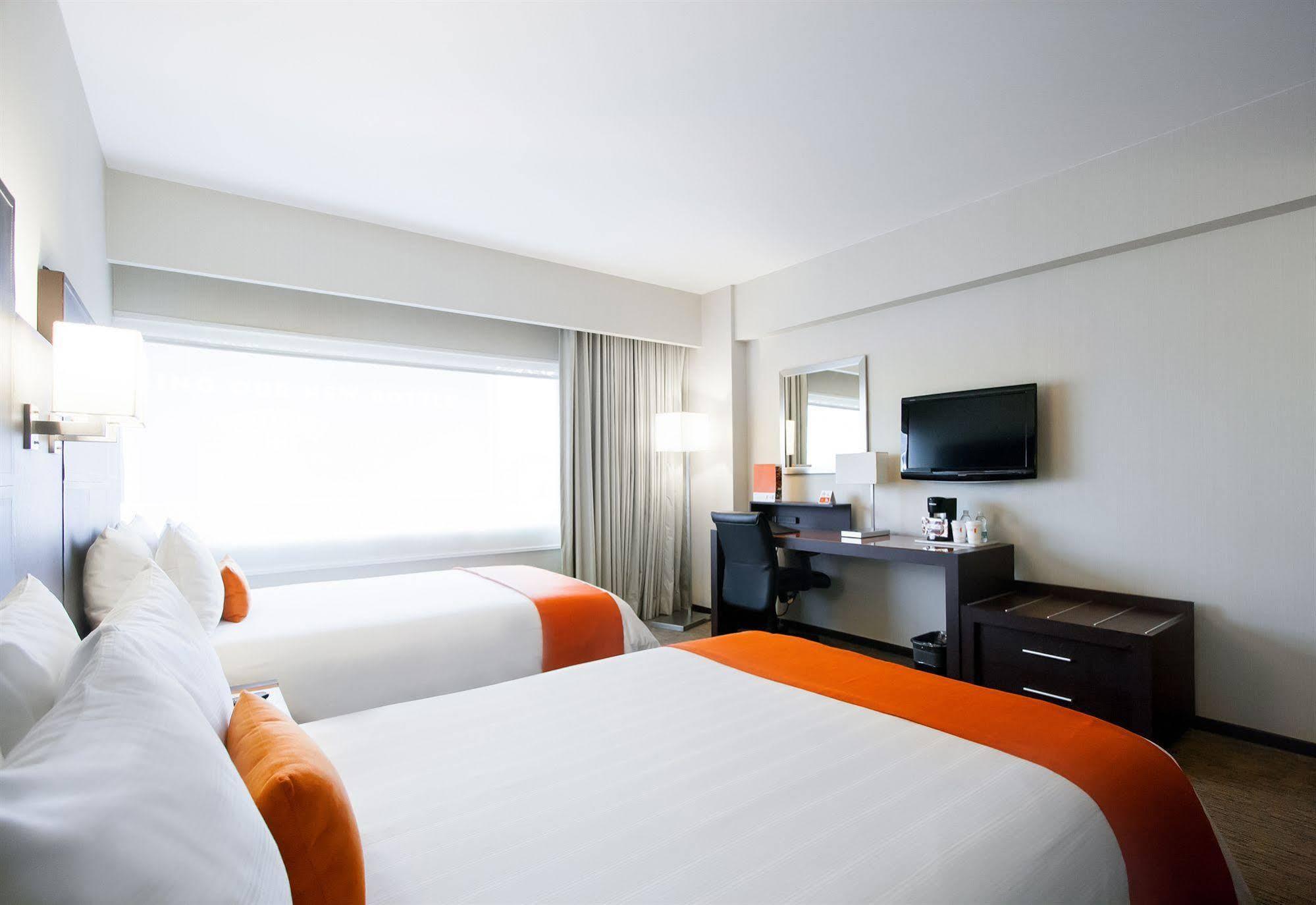 Novit Hotel 4*