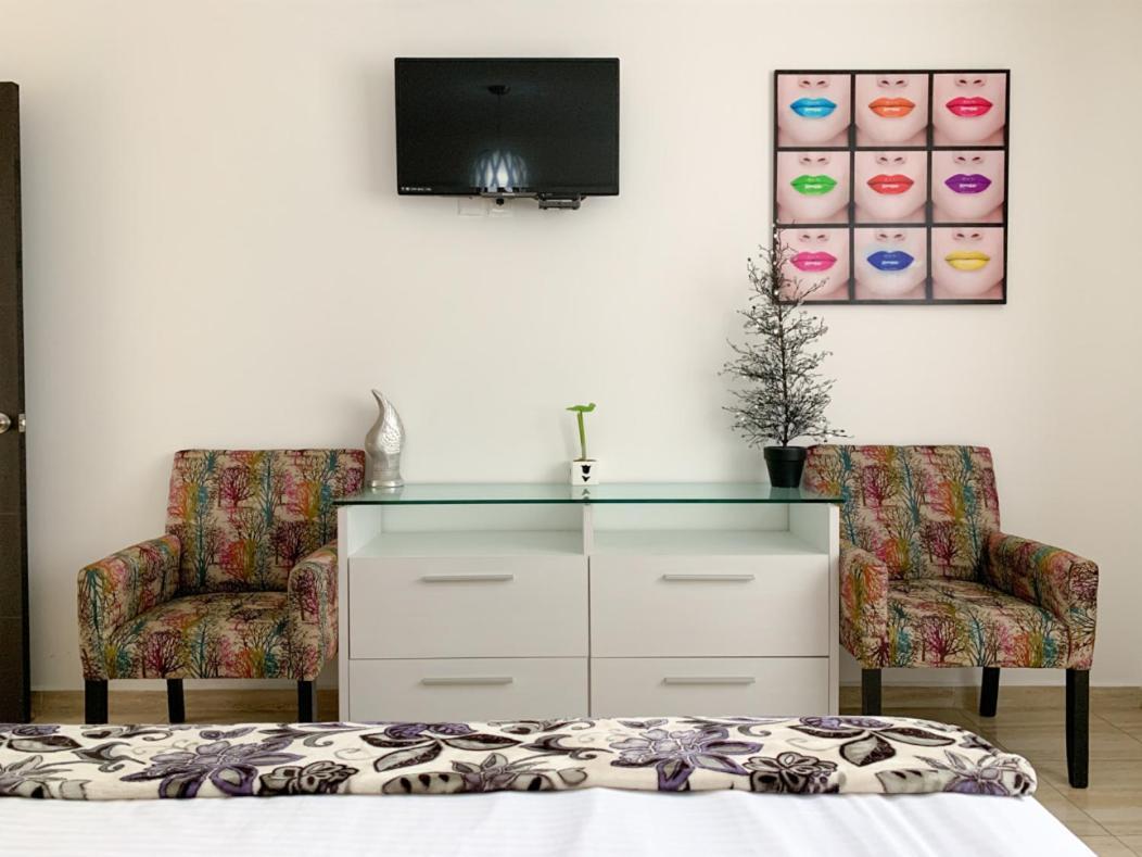 Condesa 185 Hotel 4*