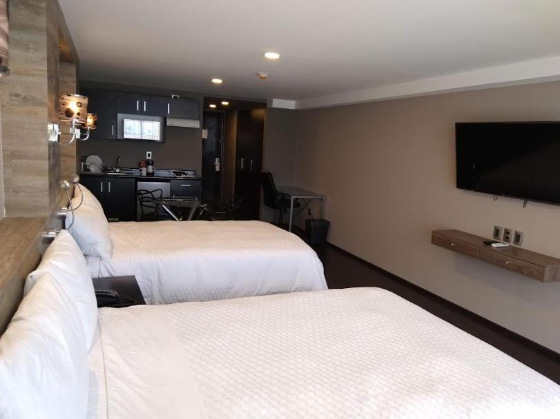 Elite 47 & Suites Hotel 4*