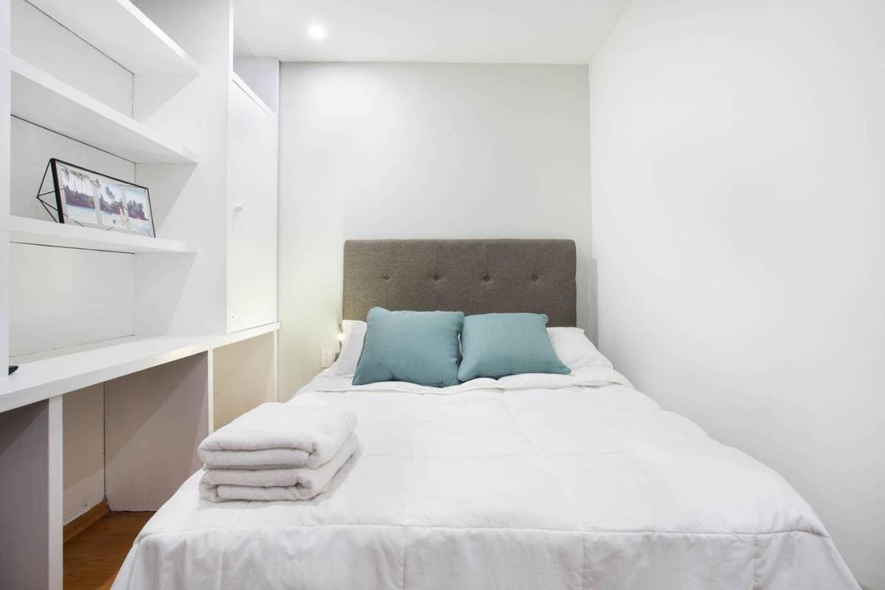 Hostal Location Ideal Viajeros Polanco México DF