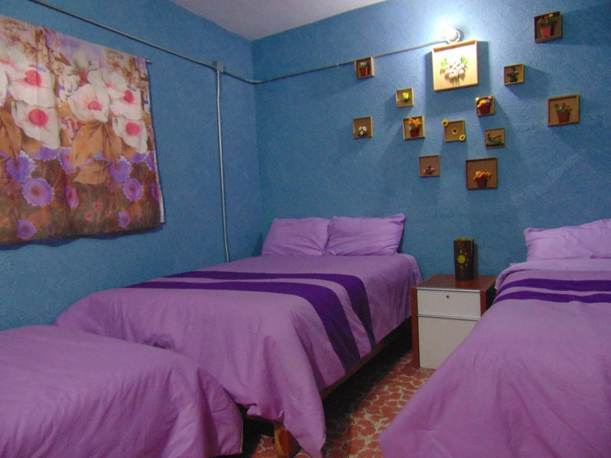 Habitación en casa particular Alo3-a 3 Minutos Del Aeropuerto, Llega Caminando