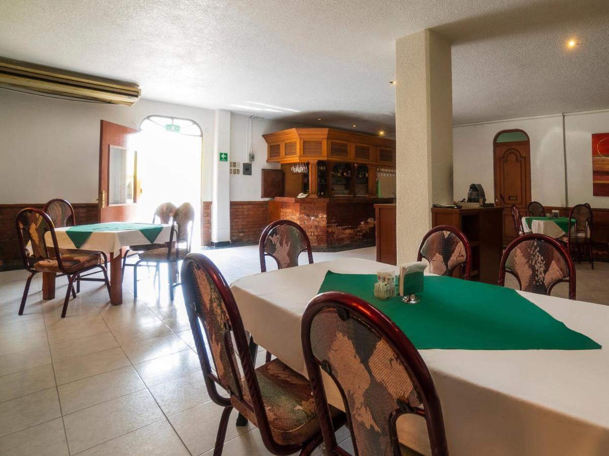 Hotel Capital O Autoparador Del Valle 3*