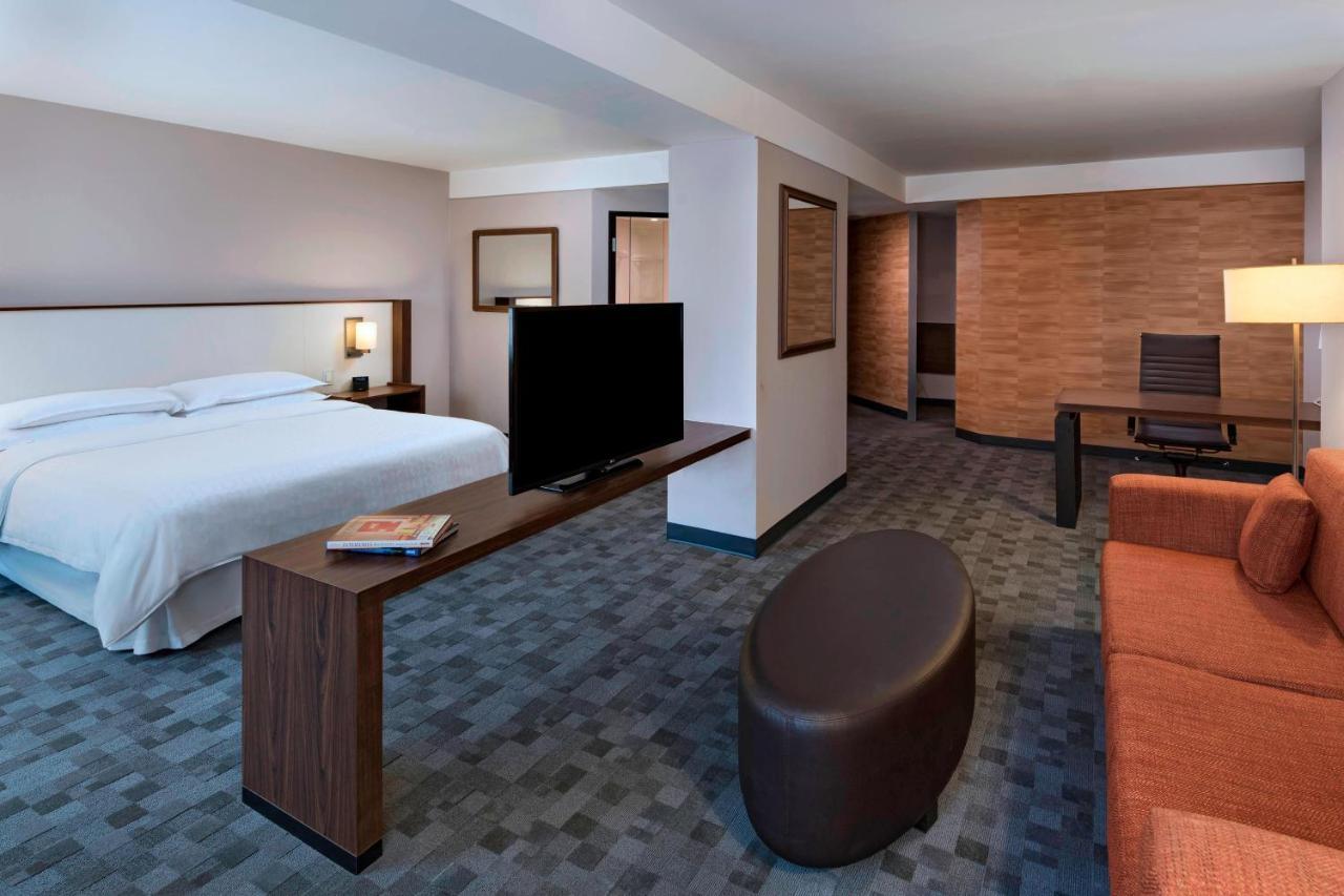 Sheraton Santa Fe Mexico City