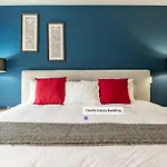 Executive Luxurious 2 Bedroom Condominium