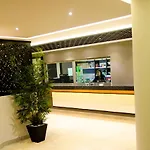 Hotel Gin