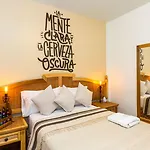 Mala Vecindad Beer Hotel