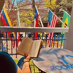 Roomies Hostel Condesa